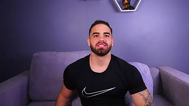 Snapshot of Paul_Phoenix chatting on 12-15-25, 08:24 Paul Phoenix online show from 12-15-25, 08:24