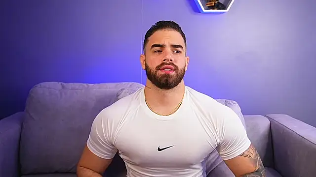 Snapshot of Paul_Phoenix chatting on 01-12-26, 06:46 Paul Phoenix online show from 01-12-26, 06:46