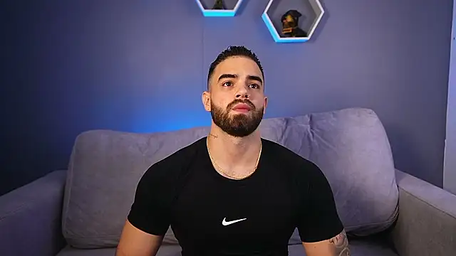 Snapshot of Paul_Phoenix chatting on 02-08-26, 08:12 Paul Phoenix online show from 02-08-26, 08:12