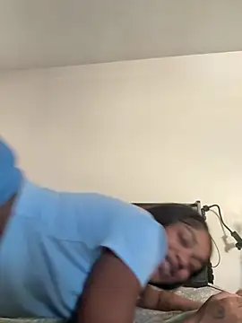 Snapshot of PrettyBabriexox chatting on 10-26-25, 04:24 PrettyBabriexox online show from 10-26-25, 04:24