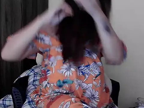 mimi15 online show from 04-12-26, 10:59