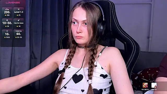 Snapshot of cutemilana_sexwife chatting on 02-04-26, 09:20 cutemilana sexwife online show from 02-04-26, 09:20