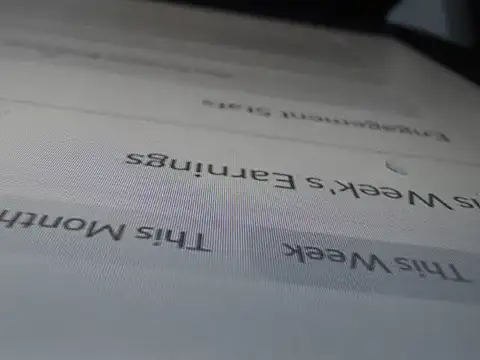 EssenceLovers online show from 02-10-26, 04:05