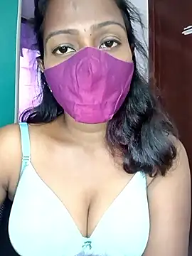 Snapshot of Tamil_kavinila chatting on 10-04-25, 11:19 Tamil kavinila online show from 10-04-25, 11:19