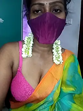 Snapshot of Tamil_kavinila chatting on 10-28-25, 10:52 Tamil kavinila online show from 10-28-25, 10:52