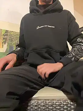 Yasar-Xxxl online show from 01-31-26, 09:24