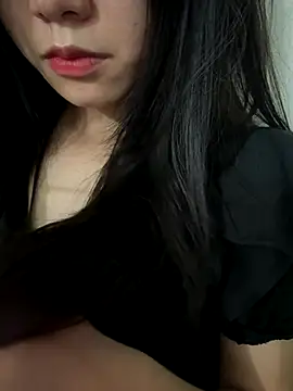 Snapshot of Desi_sara chatting on 09-28-25, 02:28 Desi sara online show from 09-28-25, 02:28