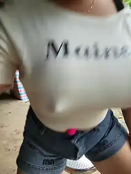 Snapshot of Akira_sera chatting on 11-01-25, 12:23 Akira sera online show from 11-01-25, 12:23