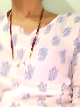 Snapshot of poojam93 chatting on 09-19-25, 01:51 poojam93 online show from 09-19-25, 01:51