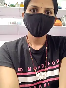 Snapshot of poojam93 chatting on 09-30-25, 01:32 poojam93 online show from 09-30-25, 01:32