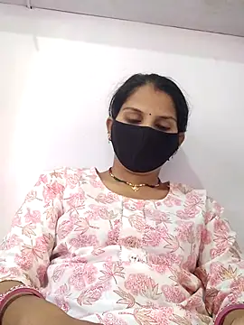 Snapshot of poojam93 chatting on 10-07-25, 09:06 poojam93 online show from 10-07-25, 09:06