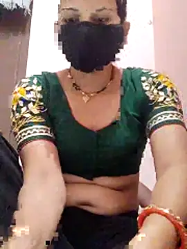 poojam93 online show from 12-16-25, 03:33