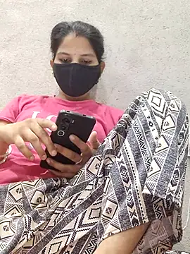 Snapshot of poojam93 chatting on 06-18-26, 01:28 poojam93 online show from 06-18-26, 01:28