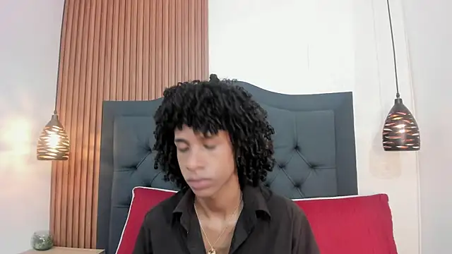 Snapshot of Johan_gz_ chatting on 07-15-26, 11:48 Johan gz online show from 07-15-26, 11:48
