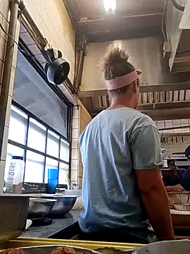 sarahkat86 online show from 09-11-25, 09:15