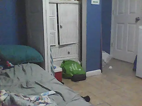 sarahkat86 online show from 10-11-25, 04:16