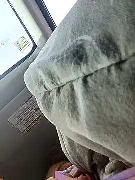 sarahkat86 online show from 01-14-26, 04:23