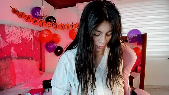 Jade rey  online show from 10-14-25, 05:25