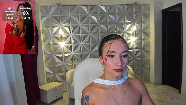 Snapshot of hellen_tease chatting on 06-09-26, 01:01 hellen tease online show from 06-09-26, 01:01