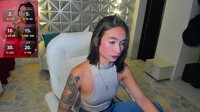 Snapshot of hellen_tease chatting on 07-06-26, 12:46 hellen tease online show from 07-06-26, 12:46