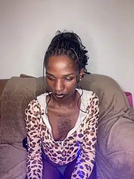 Trans fairy online show from 02-06-26, 10:46