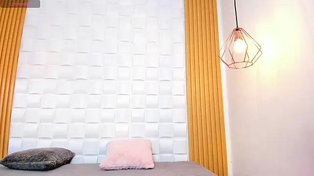 AriaBelle online show from 09-11-25, 05:02