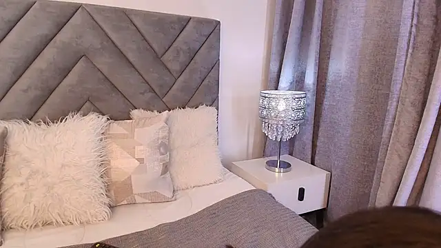 sara owens7 online show from 04-12-26, 01:43