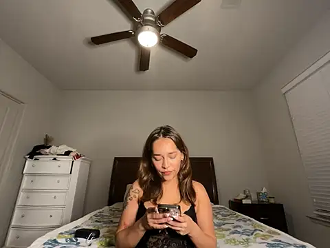 eurydicee online show from 09-15-25, 02:44