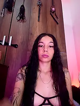 Snapshot of Katya_Bridge2 chatting on 05-05-26, 11:02 Katya Bridge2 online show from 05-05-26, 11:02