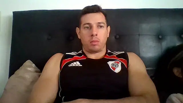 Snapshot of luca23millo90 chatting on 10-29-25, 06:20 luca23millo90 online show from 10-29-25, 06:20