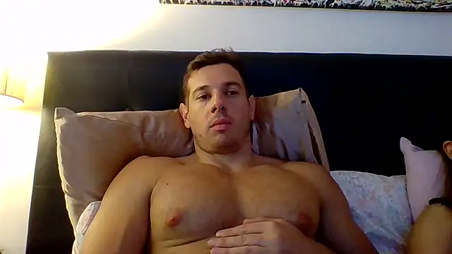 luca23millo90 online show from 01-17-26, 04:06