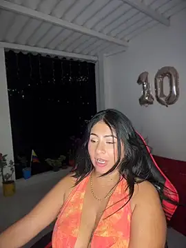 Snapshot of samanthahut1 chatting on 06-08-26, 01:28 samanthahut1 online show from 06-08-26, 01:28