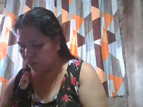 Snapshot of xxbernxxx chatting on 04-20-26, 11:28 xxbernxxx online show from 04-20-26, 11:28