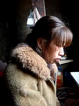 ngocngoc cute online show from 11-20-25, 12:33