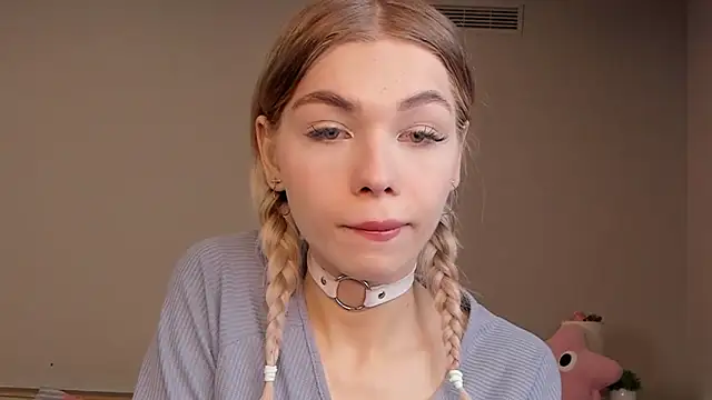 Blondy Fina online show from 04-16-26, 04:24