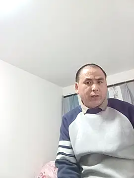 Snapshot of CWQ123 chatting on 10-28-25, 10:41 CWQ123 online show from 10-28-25, 10:41