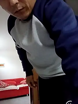 Snapshot of CWQ123 chatting on 10-29-25, 08:16 CWQ123 online show from 10-29-25, 08:16