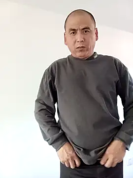 Snapshot of CWQ123 chatting on 11-10-25, 08:13 CWQ123 online show from 11-10-25, 08:13