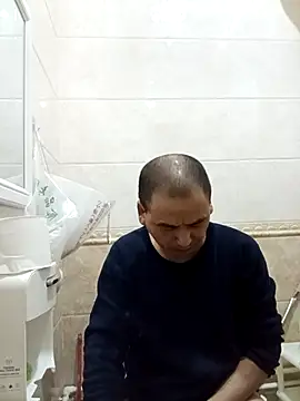 Snapshot of CWQ123 chatting on 11-19-25, 09:37 CWQ123 online show from 11-19-25, 09:37