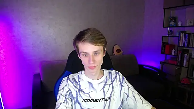 Snapshot of yes_cute_boy_ chatting on 11-01-25, 09:50 yes cute boy online show from 11-01-25, 09:50