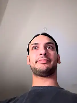 Gipsyboysteve online show from 10-18-25, 05:10