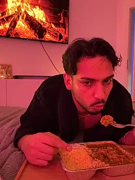 Gipsyboysteve online show from 12-21-25, 07:32