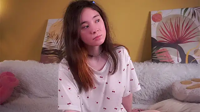 Snapshot of AlbertaClack chatting on 05-19-26, 02:01 AlbertaClack online show from 05-19-26, 02:01
