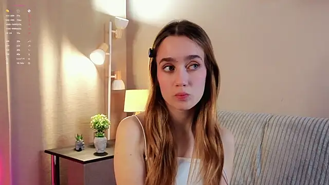 Snapshot of EarleneBrayton chatting on 11-06-25, 01:06 EarleneBrayton online show from 11-06-25, 01:06