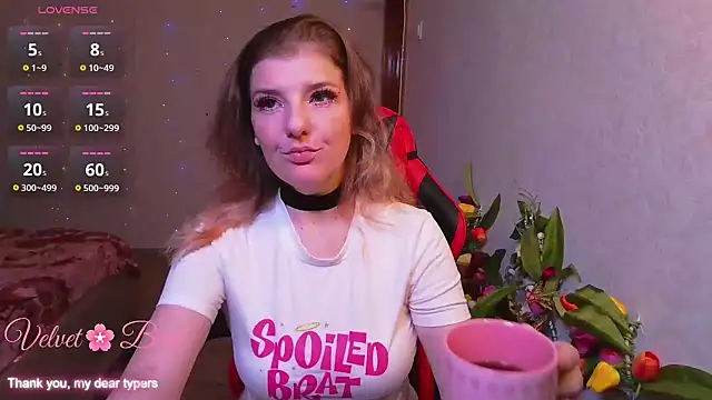 QueenInSilence online show from 11-21-25, 10:41