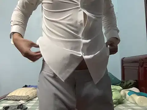 Snapshot of lahungdj12 chatting on 11-10-25, 04:44 lahungdj12 online show from 11-10-25, 04:44