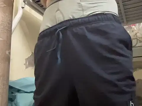 Snapshot of lahungdj12 chatting on 11-23-25, 02:28 lahungdj12 online show from 11-23-25, 02:28