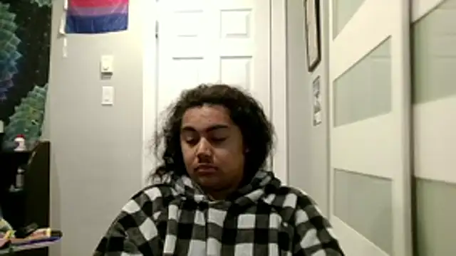 Snapshot of Bilover69 chatting on 02-15-26, 05:37 Bilover69 online show from 02-15-26, 05:37