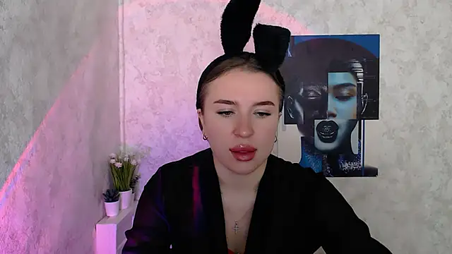 JuliaTopp  online show from 09-30-25, 05:23