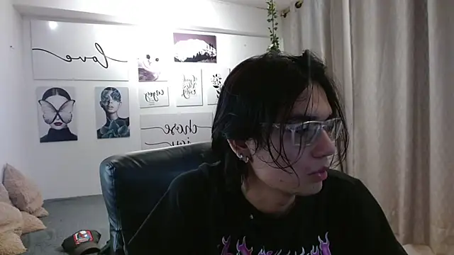 davoxer online show from 10-31-25, 03:29